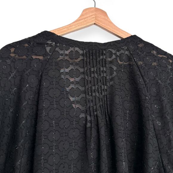 Torrid Size 2 Black Geo Clip Chiffon Smocked Peasant Button Up Blouse Women's 2X - Picture 9 of 12